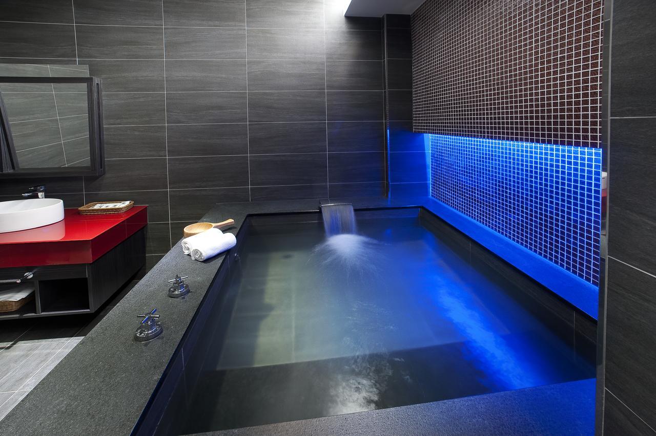 Fukun 5 Motel Jiaoxi Bagian luar foto